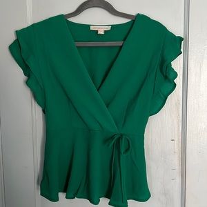 Monteau Los Angeles Kelly Green Faux Wrap Blouse, size M
